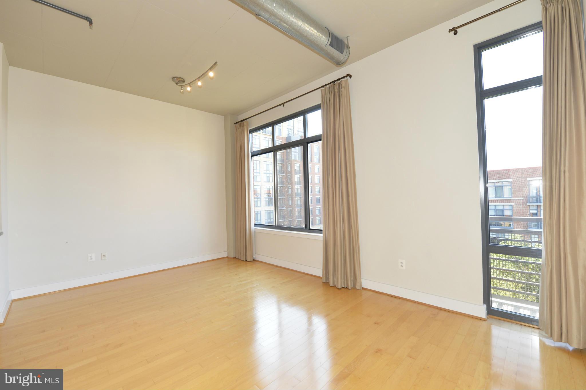 CONDOS AT CARLYLE SQUARE - Residential Lease