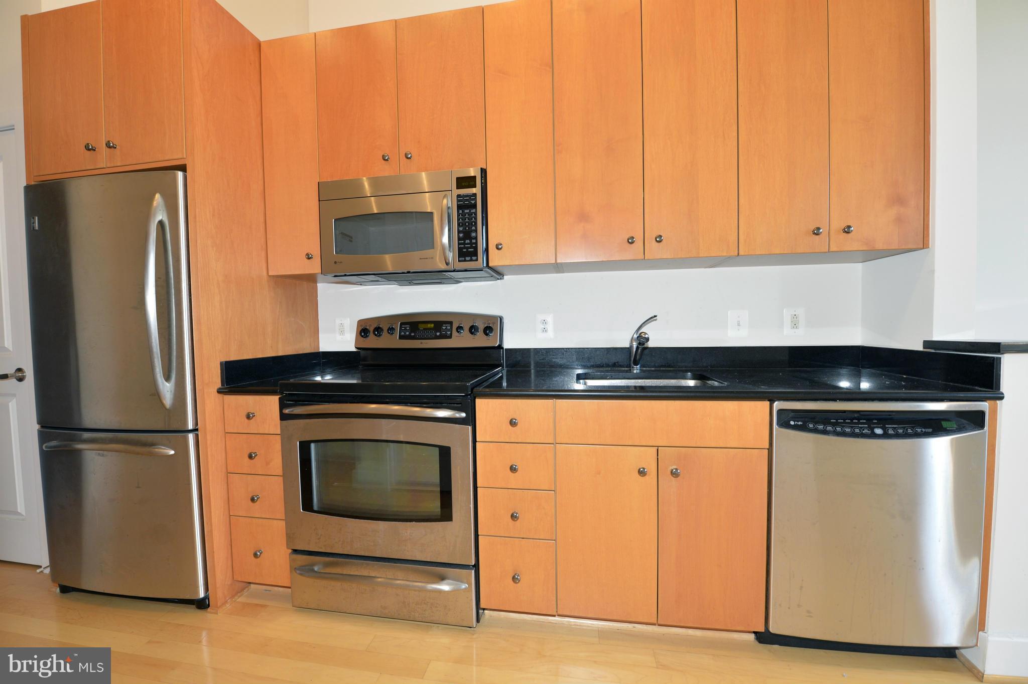 CONDOS AT CARLYLE SQUARE - Residential Lease