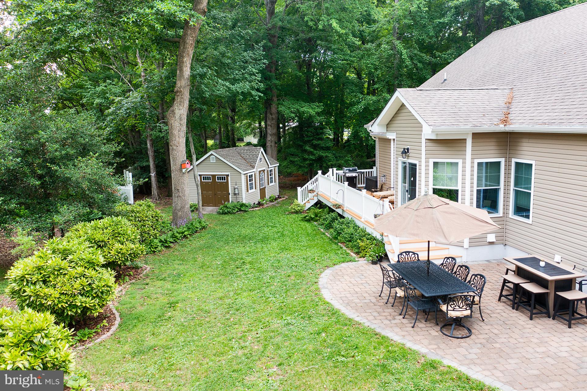12 HOLLY LANE