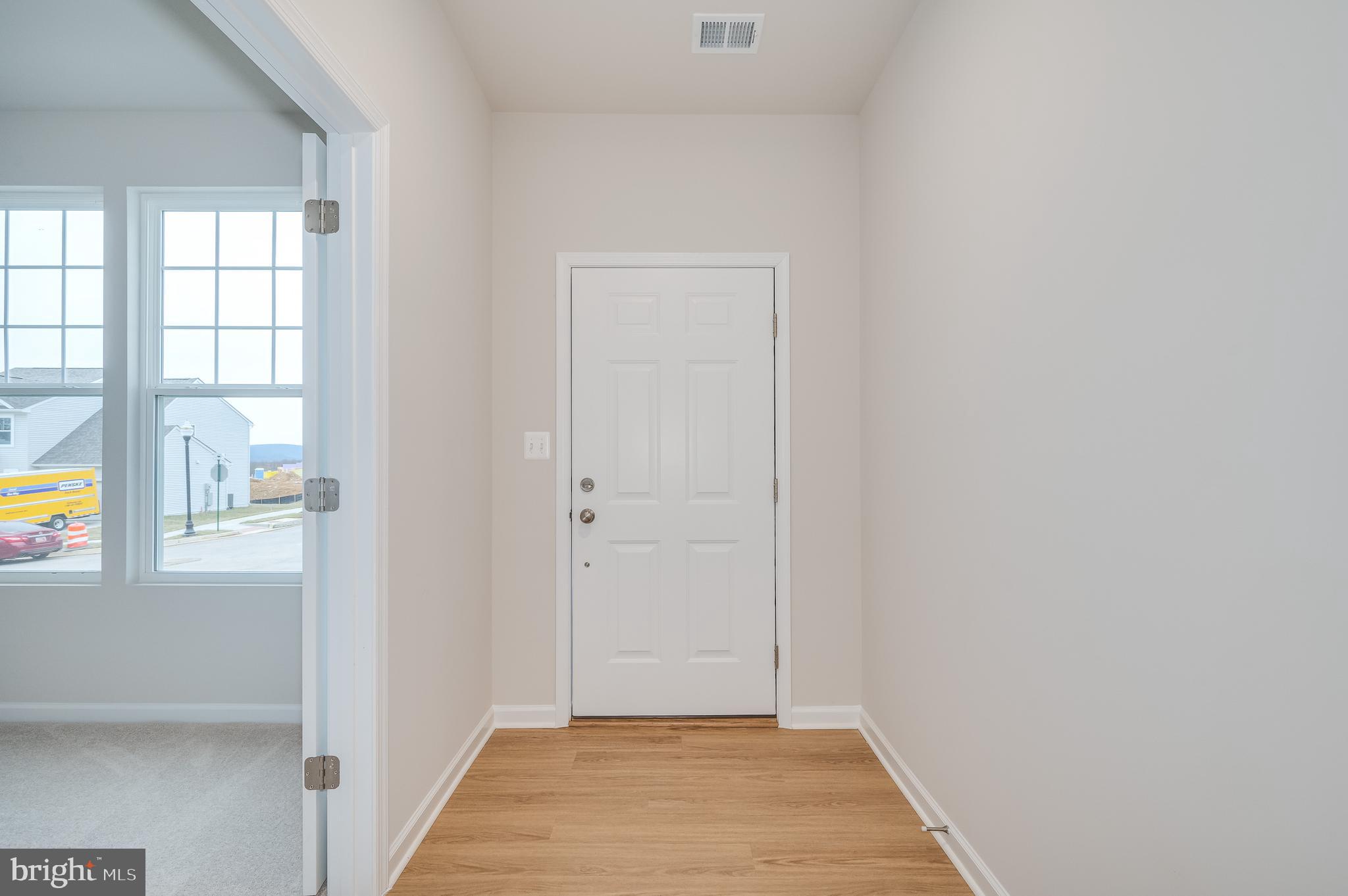 PRESIDENTS POINTE - Residential Lease