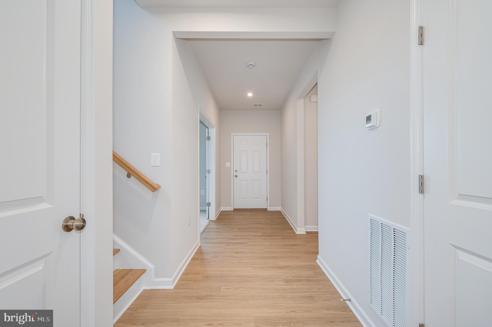 PRESIDENTS POINTE - Residential Lease