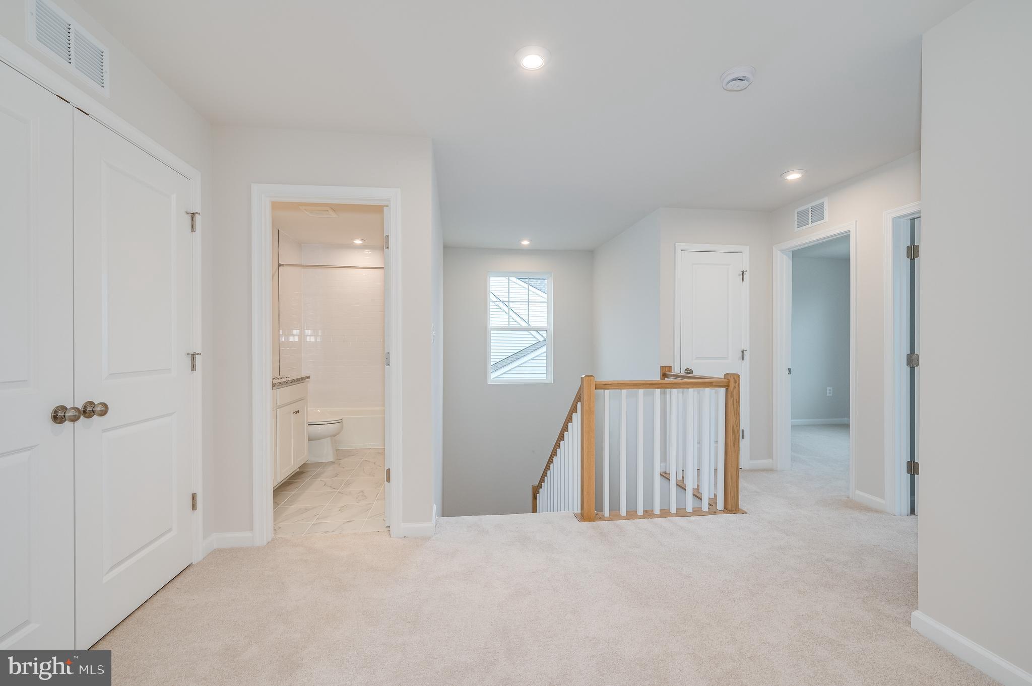 PRESIDENTS POINTE - Residential Lease