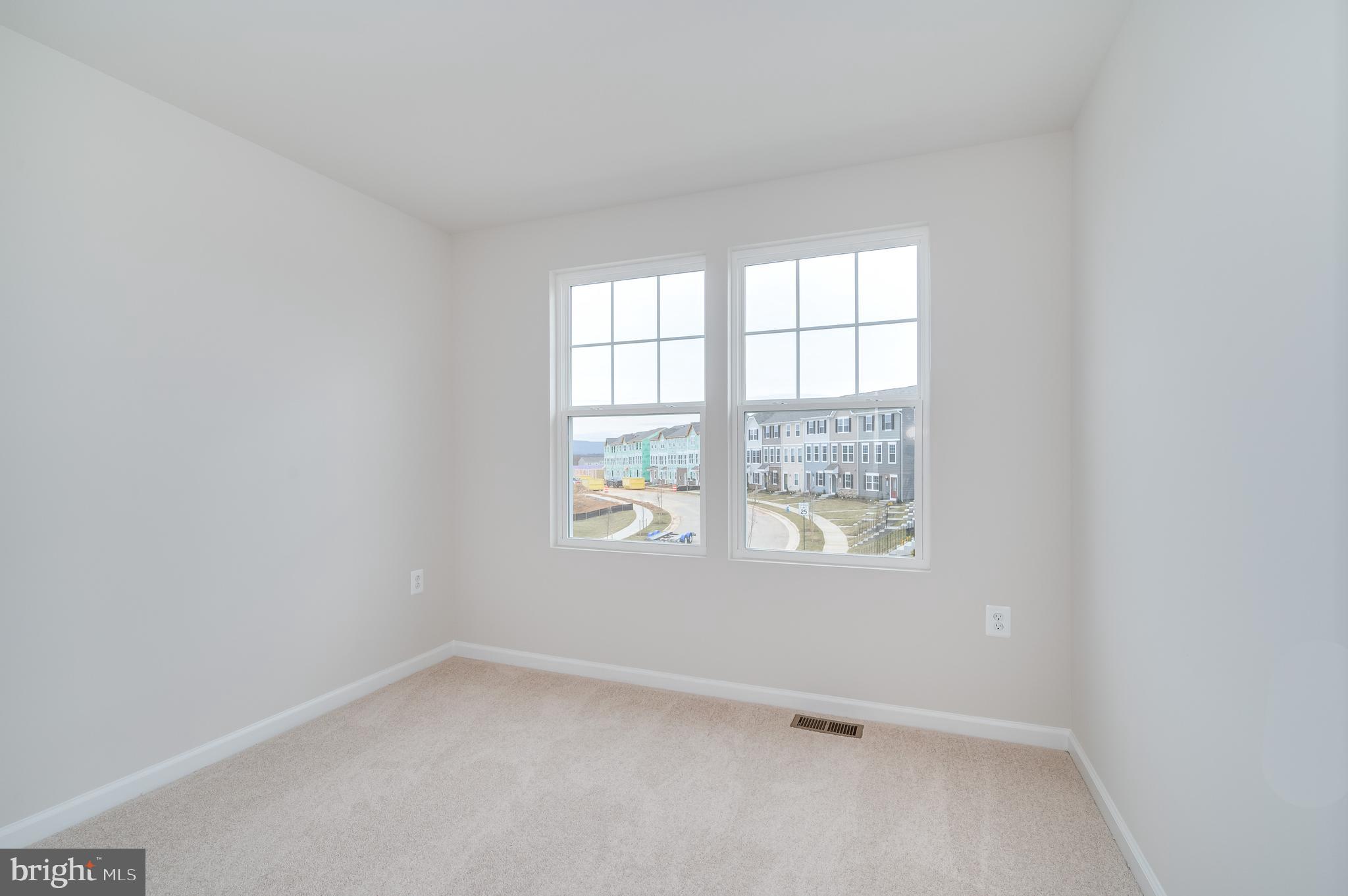 PRESIDENTS POINTE - Residential Lease