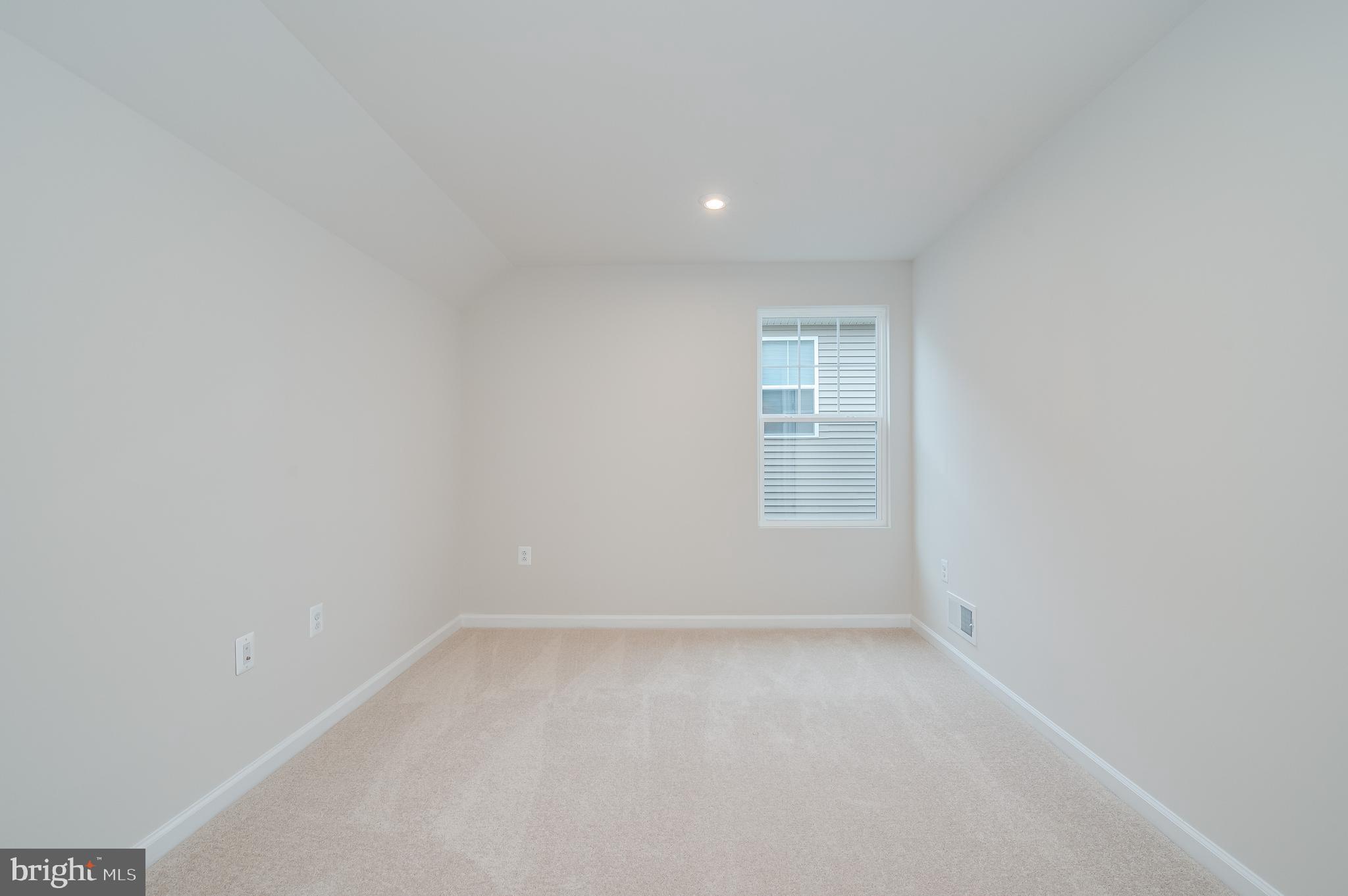 PRESIDENTS POINTE - Residential Lease