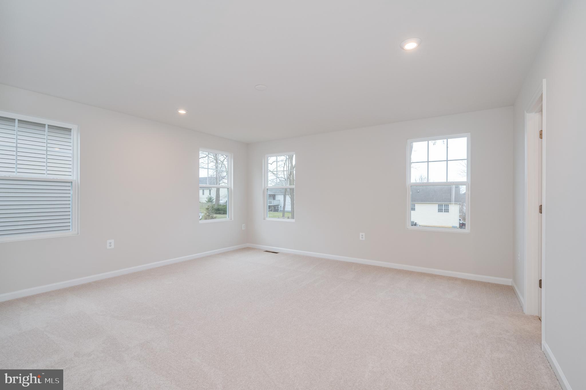 PRESIDENTS POINTE - Residential Lease