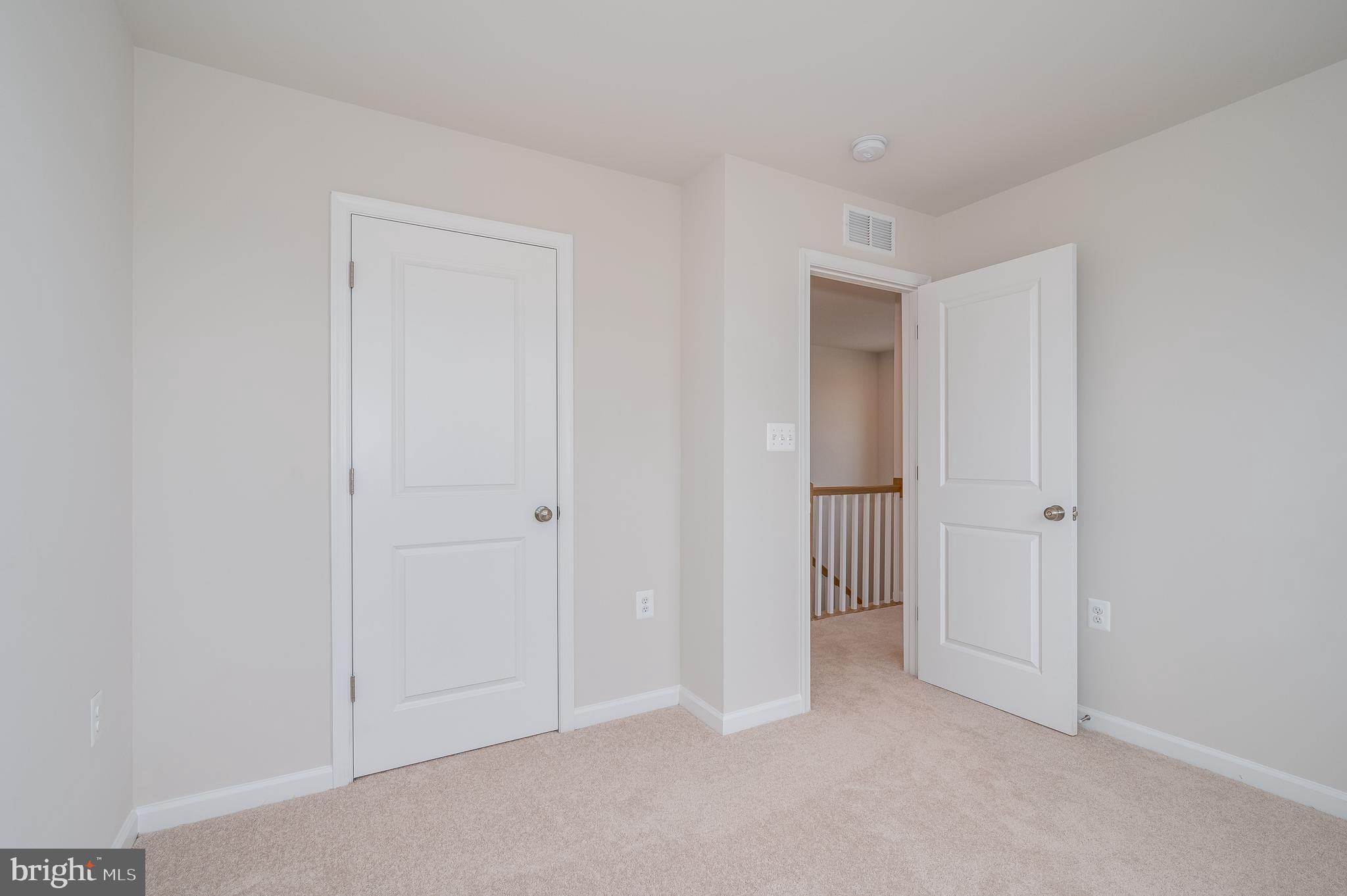 PRESIDENTS POINTE - Residential Lease