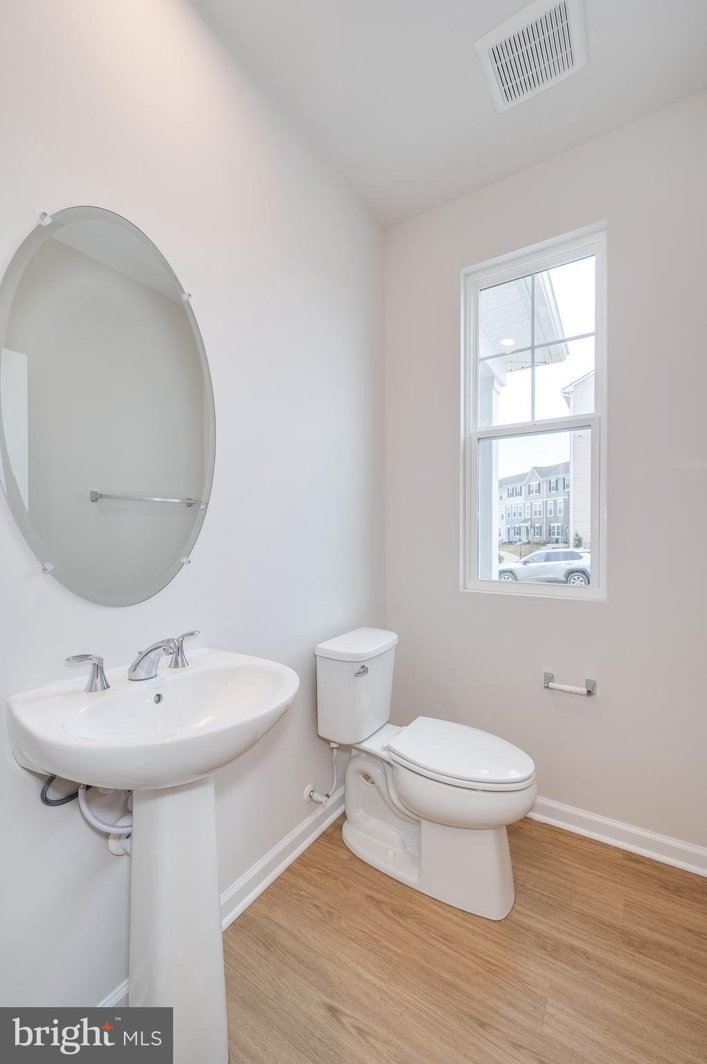 PRESIDENTS POINTE - Residential Lease