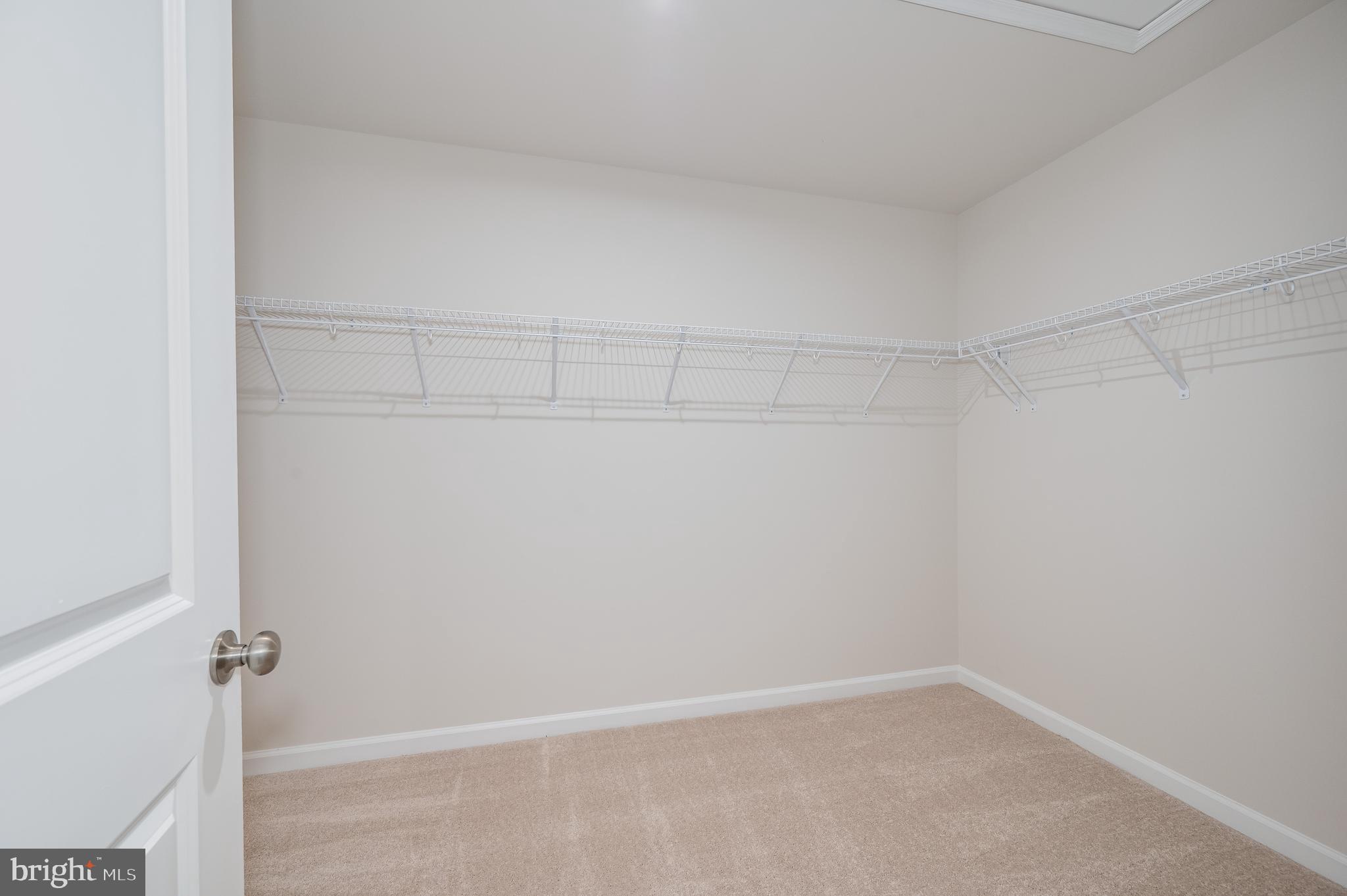 PRESIDENTS POINTE - Residential Lease