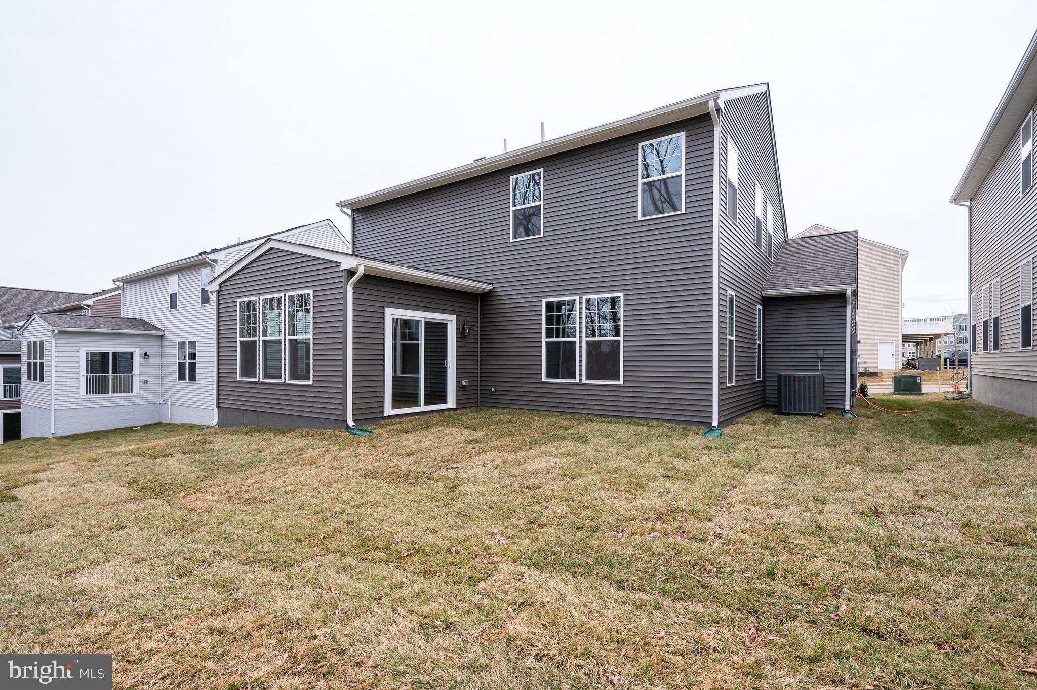 PRESIDENTS POINTE - Residential Lease