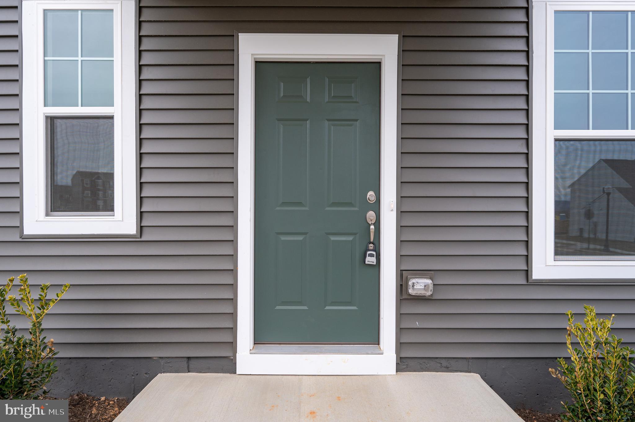 PRESIDENTS POINTE - Residential Lease