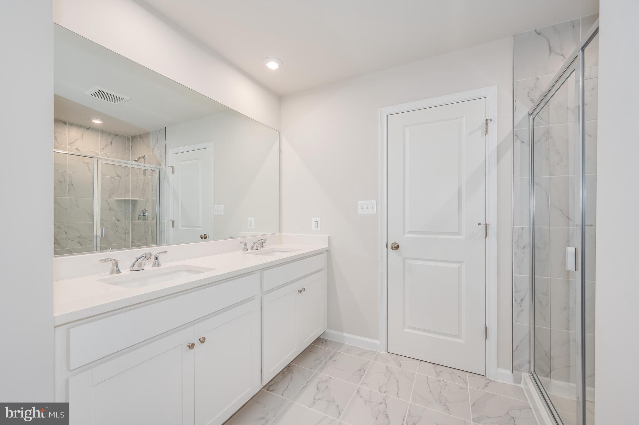 PRESIDENTS POINTE - Residential Lease