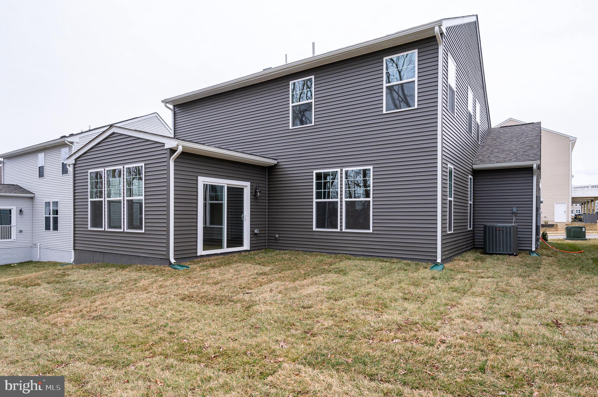 PRESIDENTS POINTE - Residential Lease