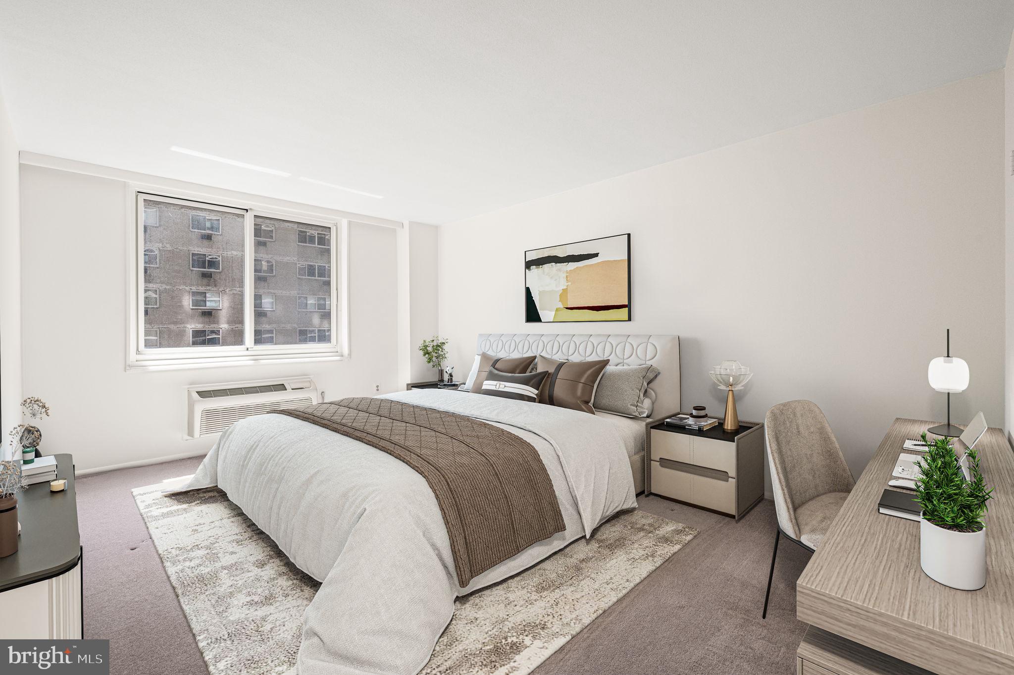 LOGAN SQUARE - Residential