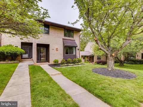 Townhouse For Rent - 438 Five Farms Lane<br/> Baltimore County, LUTHERVILLE TIMONIUM, MD 21093