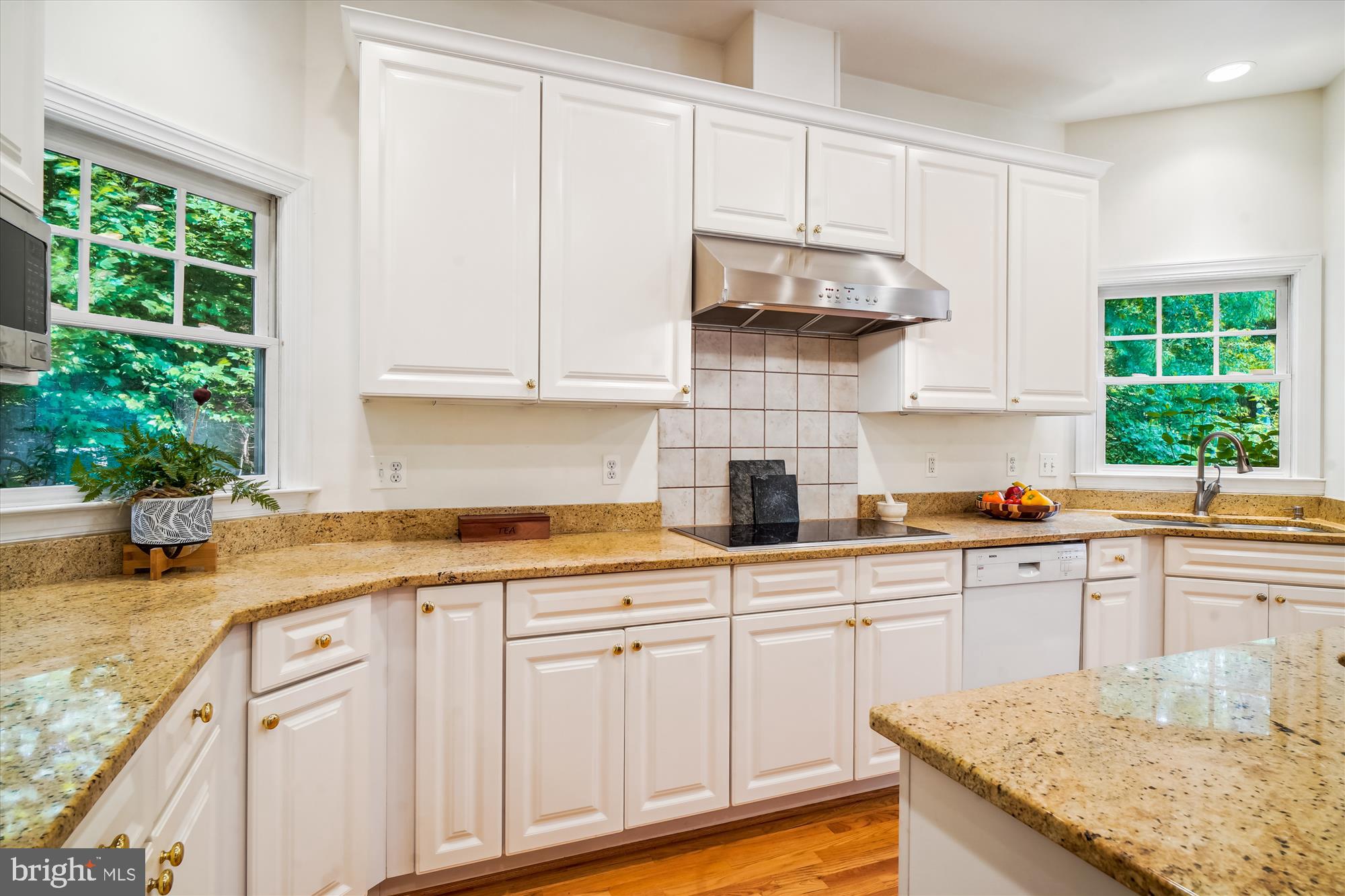 BETHESDA OUTSIDE - Residential