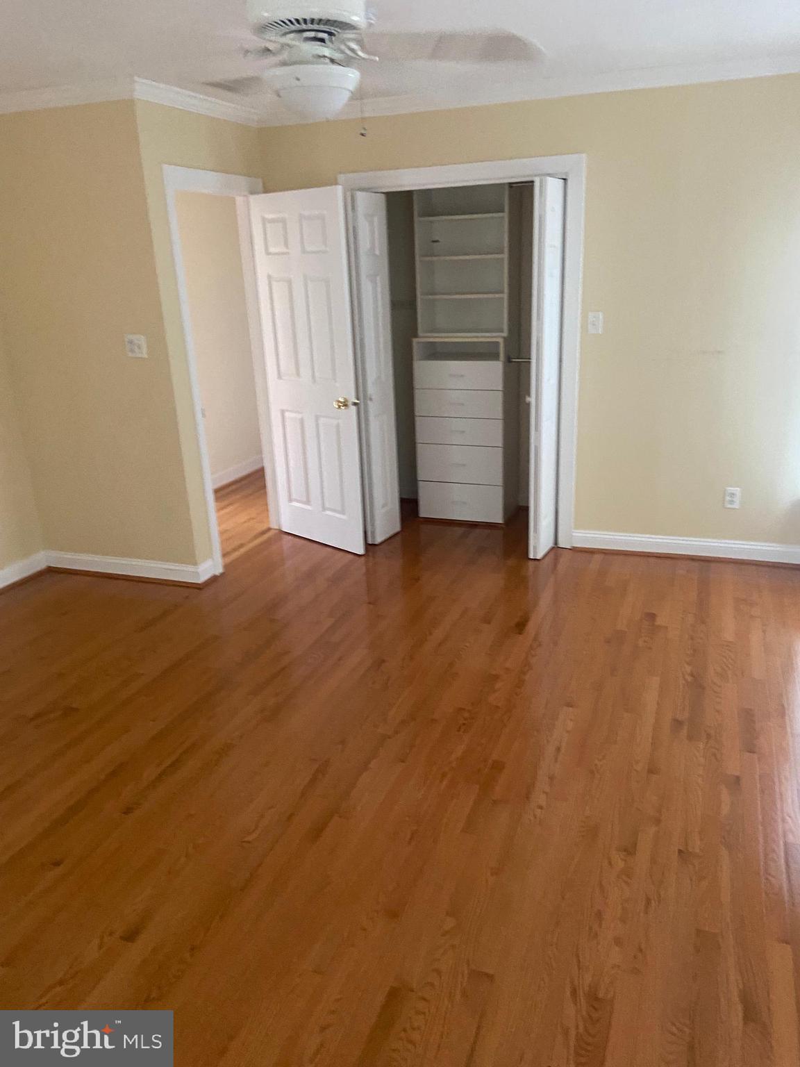 BETHESDA OUTSIDE - Residential