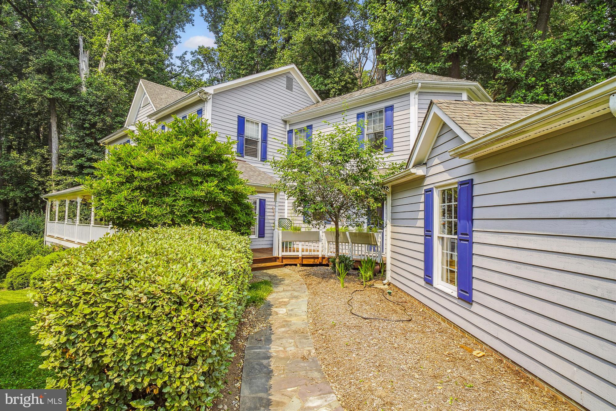 BETHESDA OUTSIDE - Residential