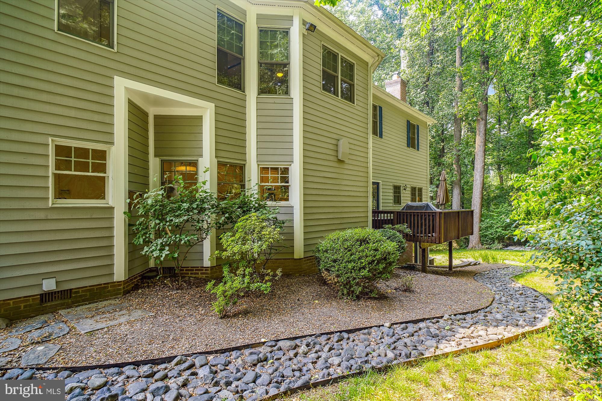 BETHESDA OUTSIDE - Residential