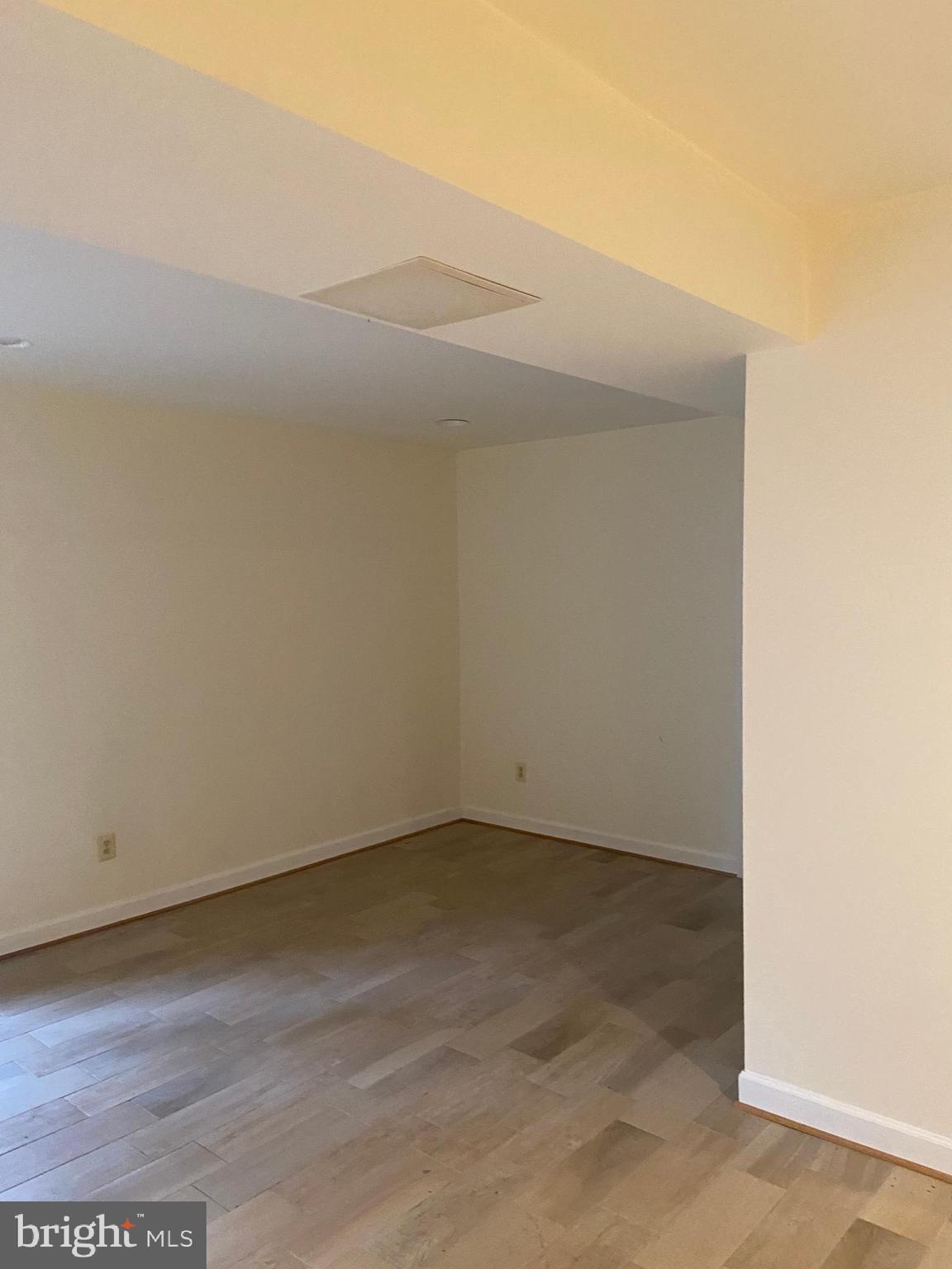 BETHESDA OUTSIDE - Residential