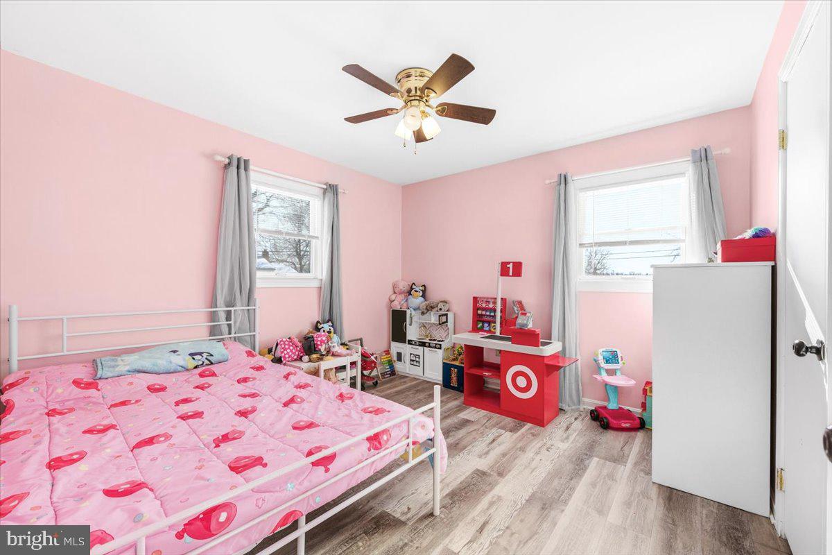 SANDY SPRING - Residential Lease