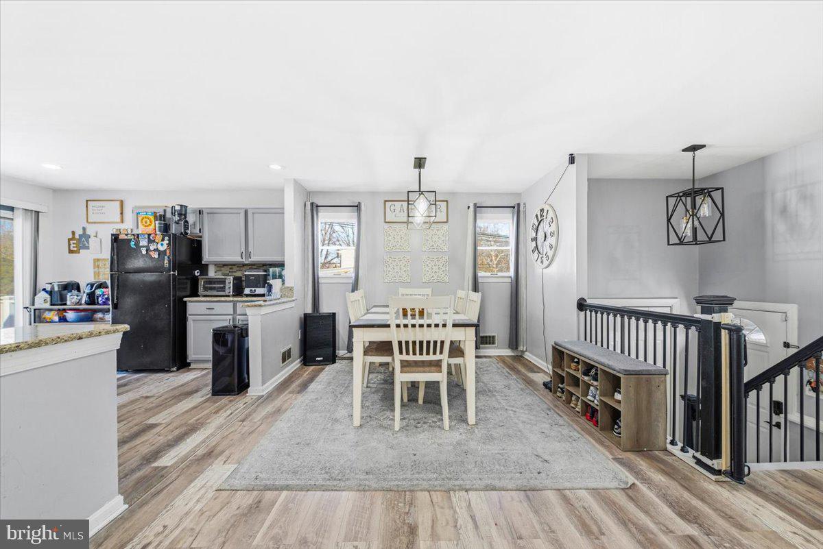 SANDY SPRING - Residential Lease