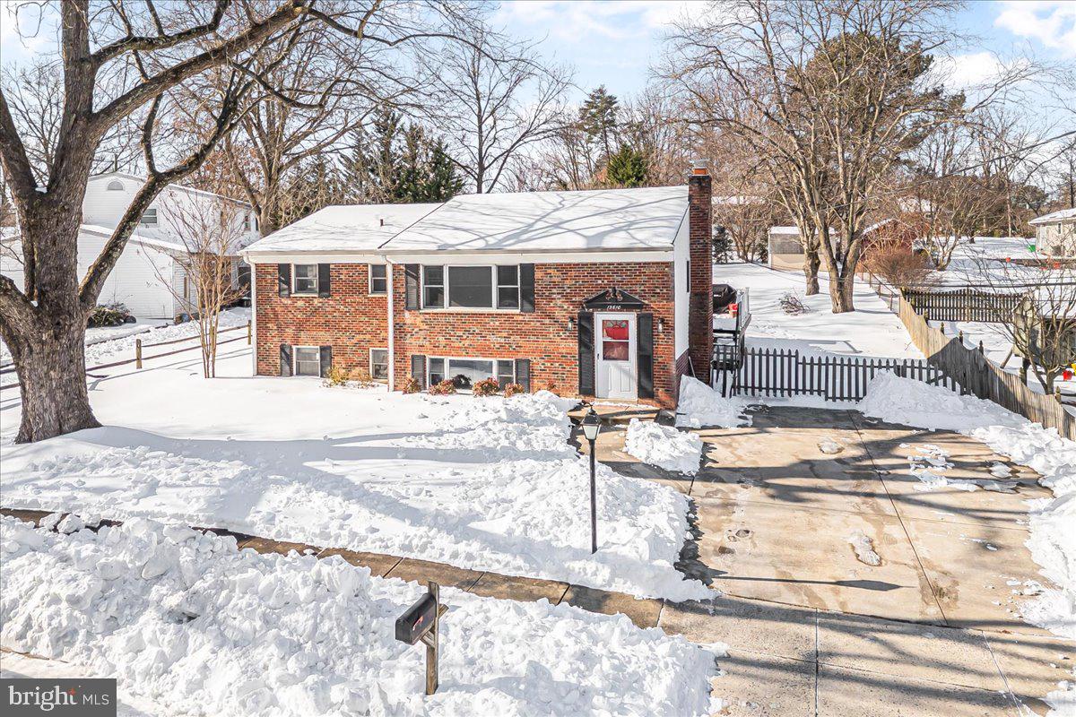 SANDY SPRING - Residential Lease