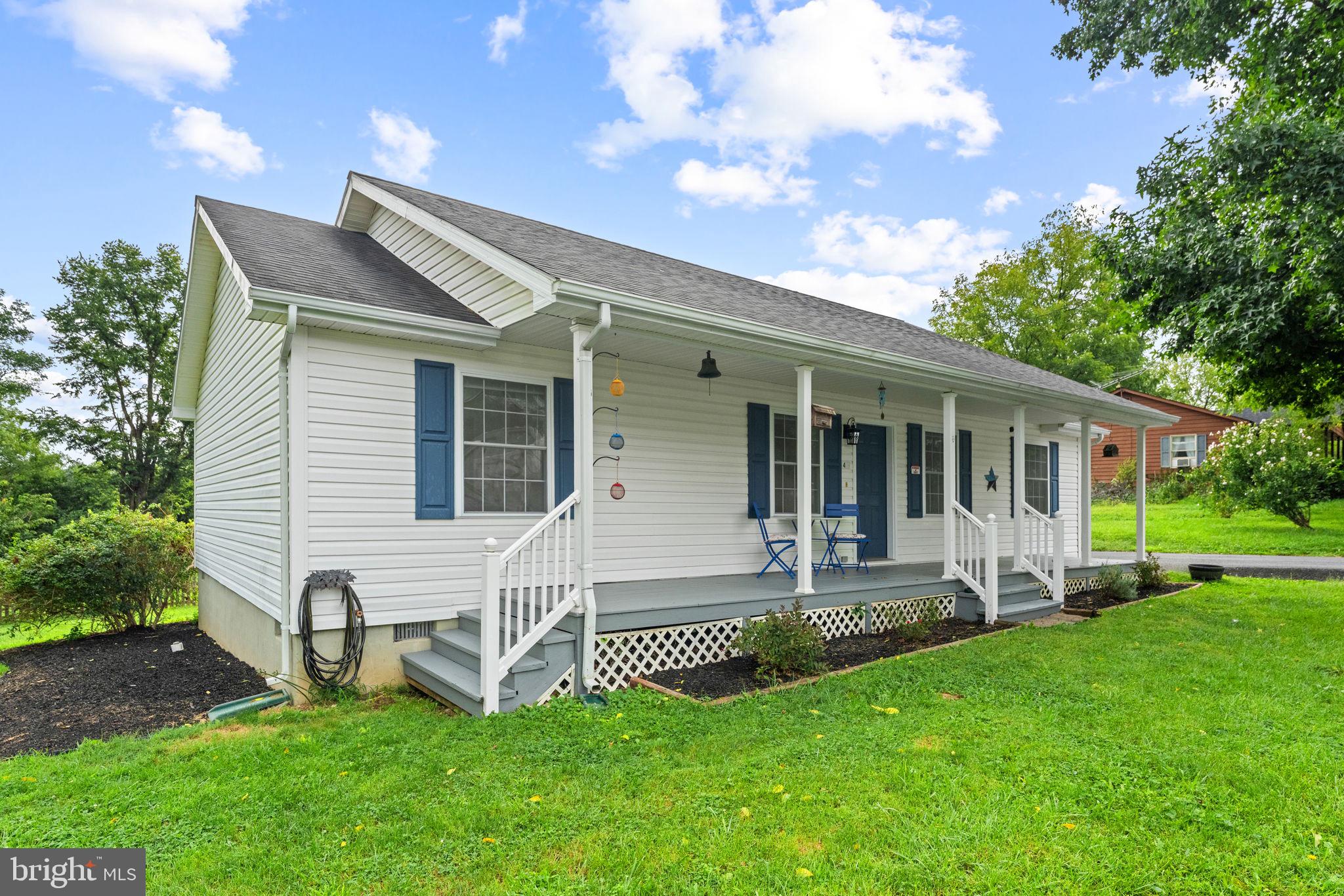 4 HUNTINGDON LANE