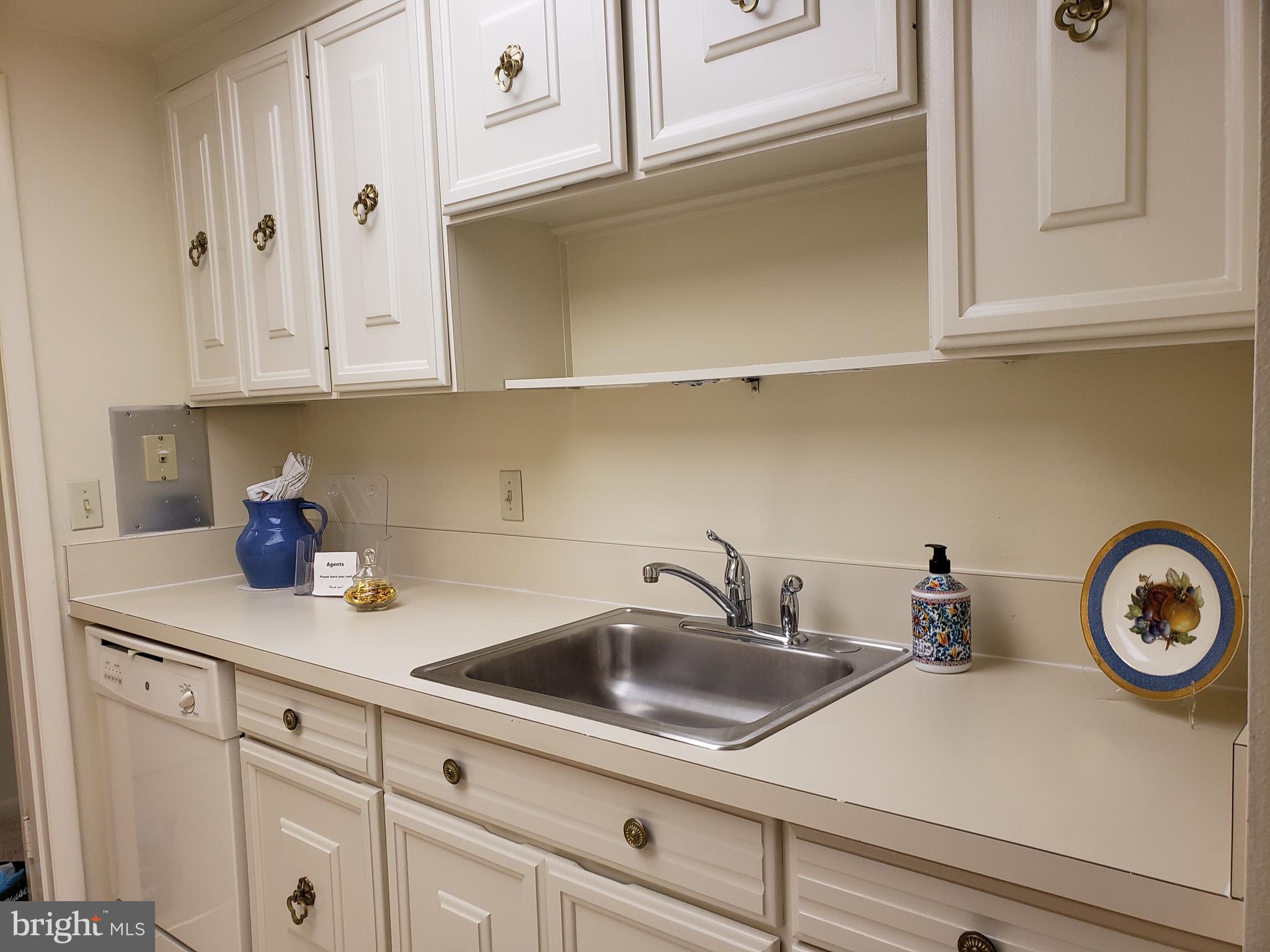 ROSSMOOR LEISURE WORLD - Residential