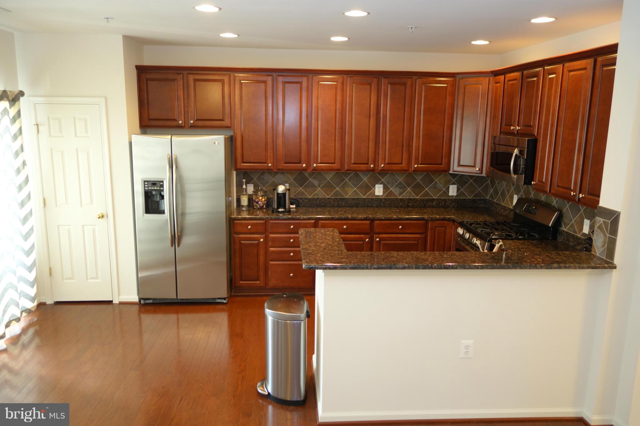 CENTREVILLE CROSSING - Residential