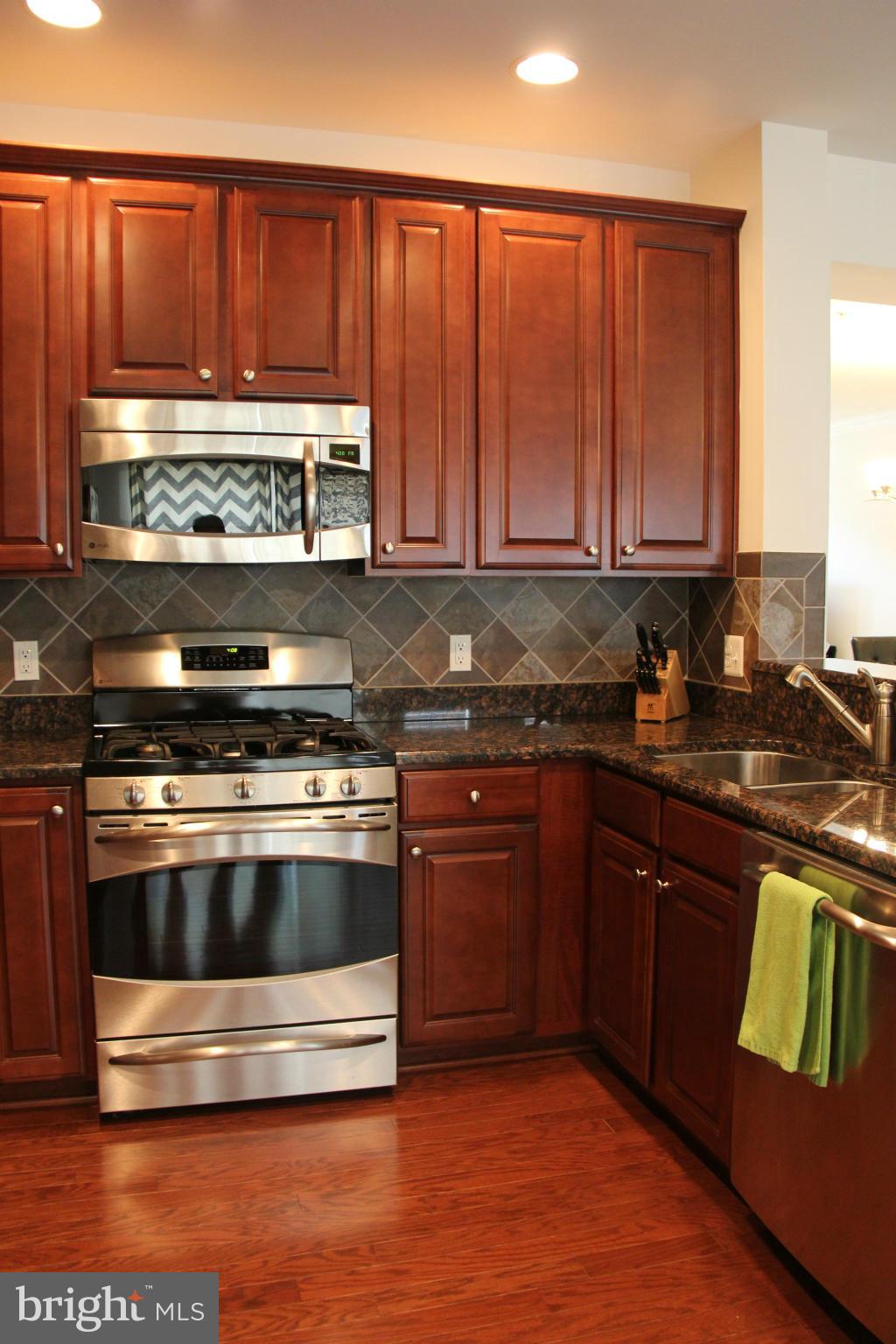 CENTREVILLE CROSSING - Residential