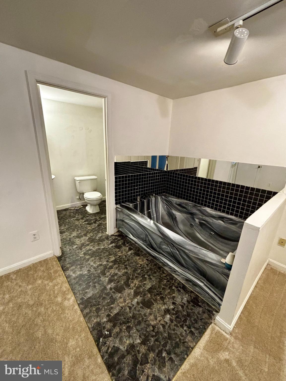 SUFFOLK PLACE - Residential