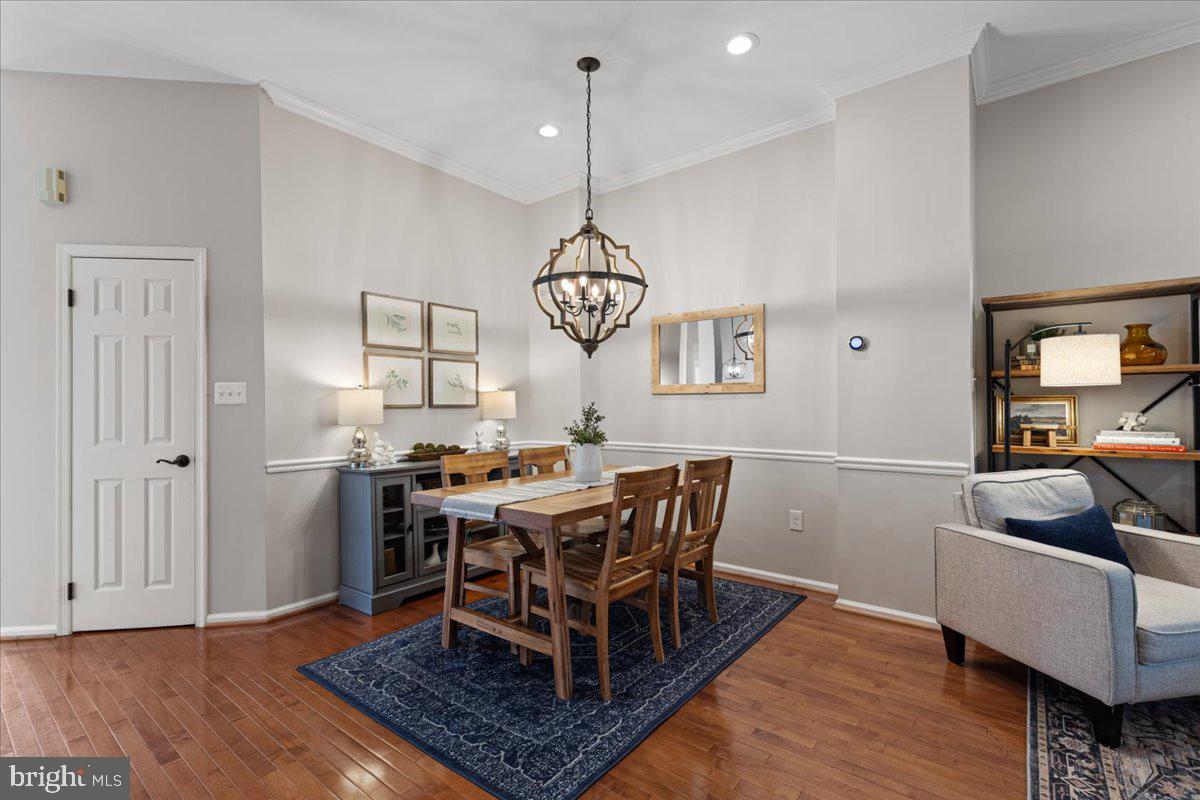 LOWES ISLAND/CASCADES - Residential