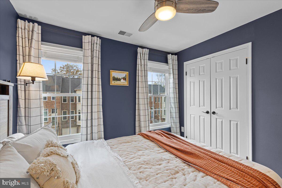 LOWES ISLAND/CASCADES - Residential