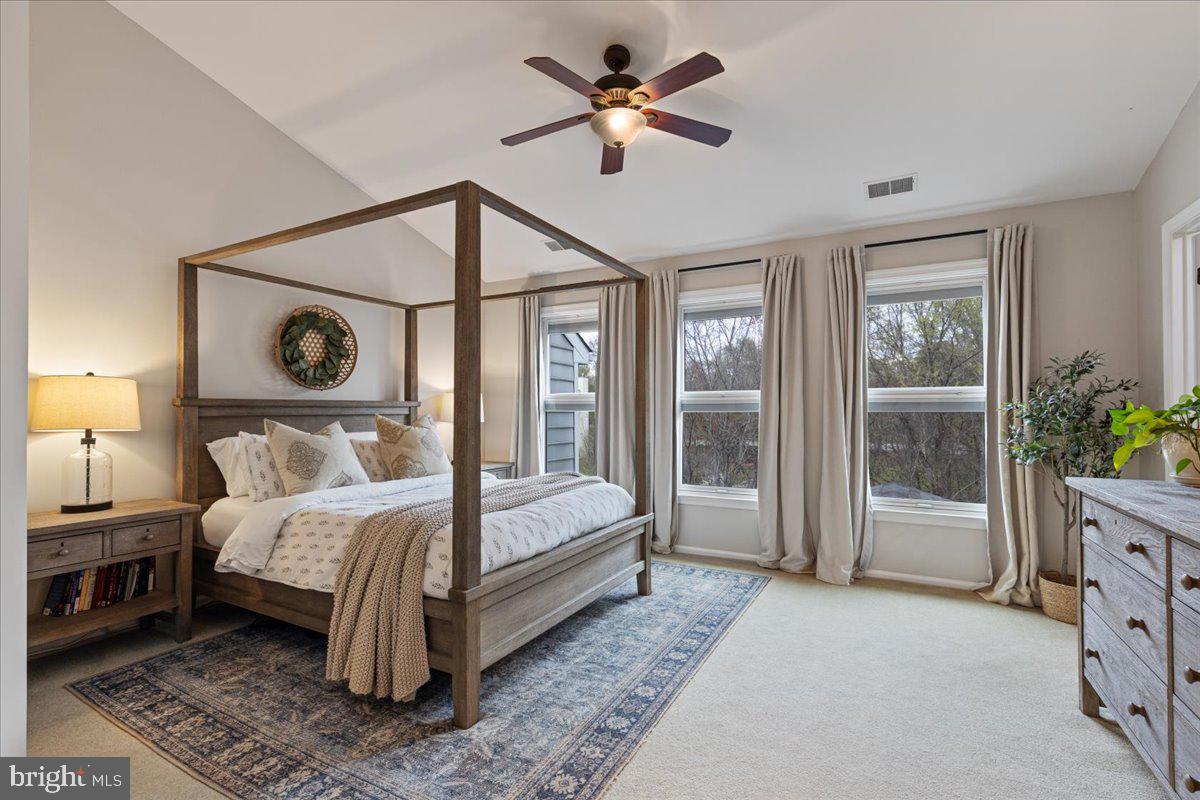 LOWES ISLAND/CASCADES - Residential