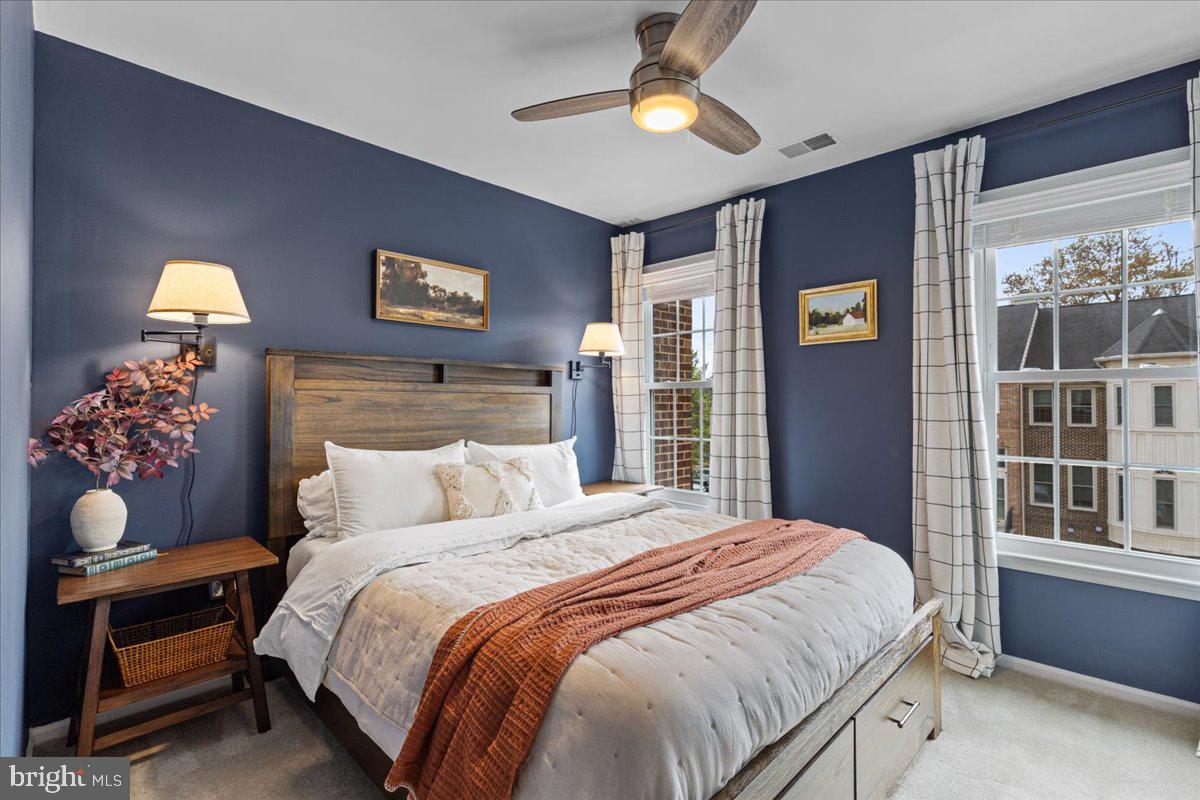 LOWES ISLAND/CASCADES - Residential