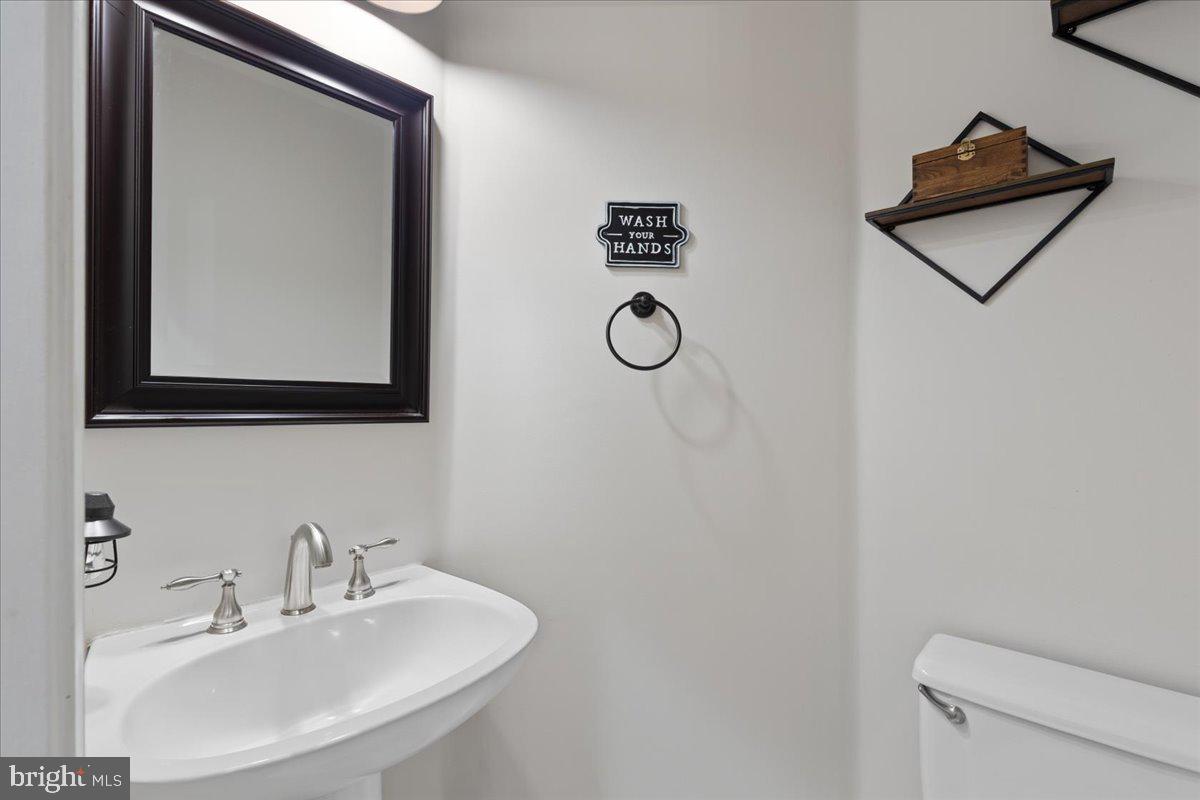 LOWES ISLAND/CASCADES - Residential