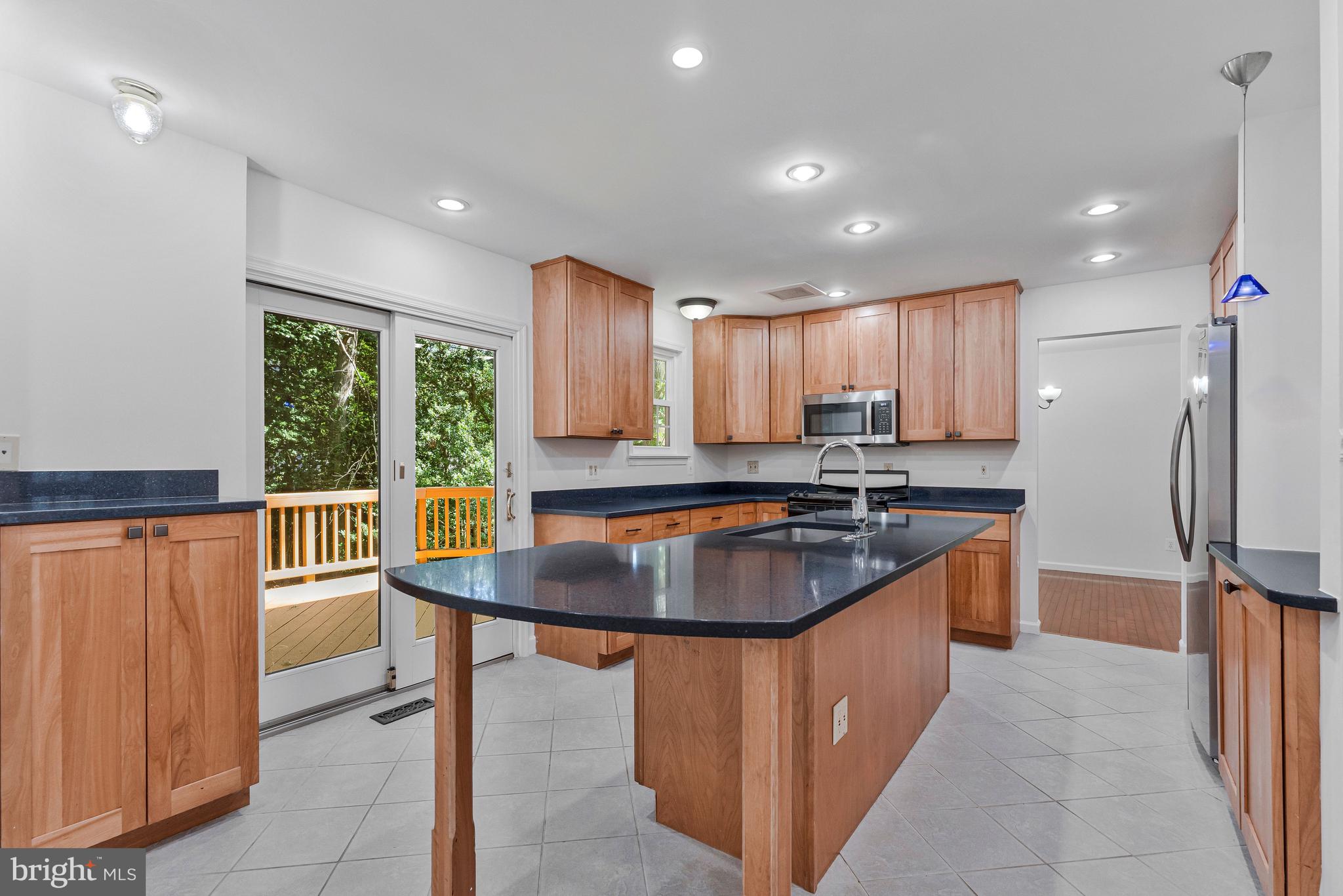 4300 TARTAN OAK COURT