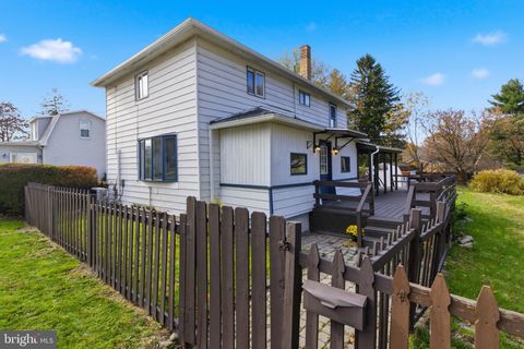 Photo of 334 Hemlock Street, PHILIPSBURG, PA 16866 (MLS # PACE2516802) Photo of 334 Hemlock Street, PHILIPSBURG, PA 16866 (MLS # PACE2516802)