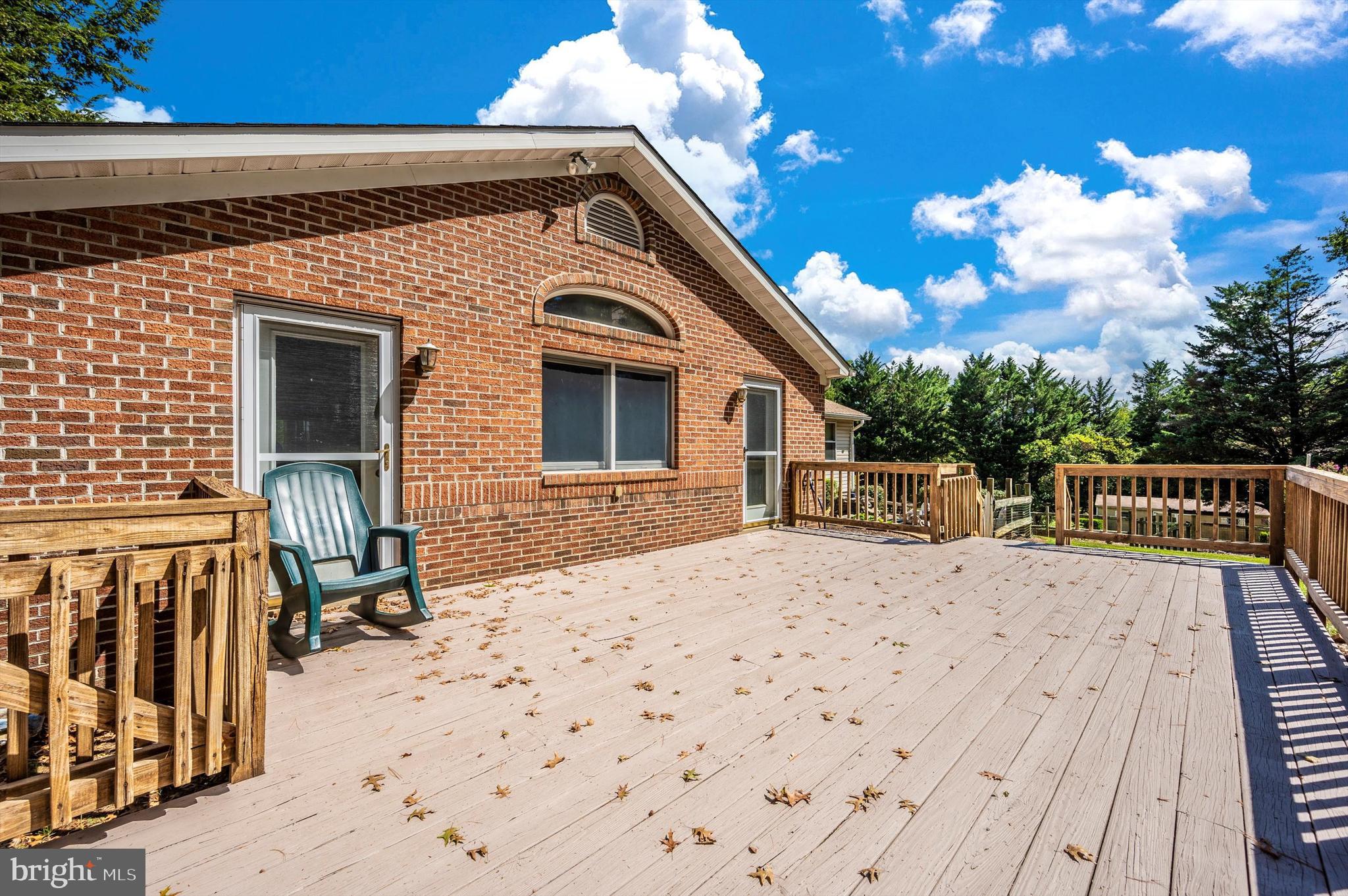 JEFFERSON VIEW - Residential