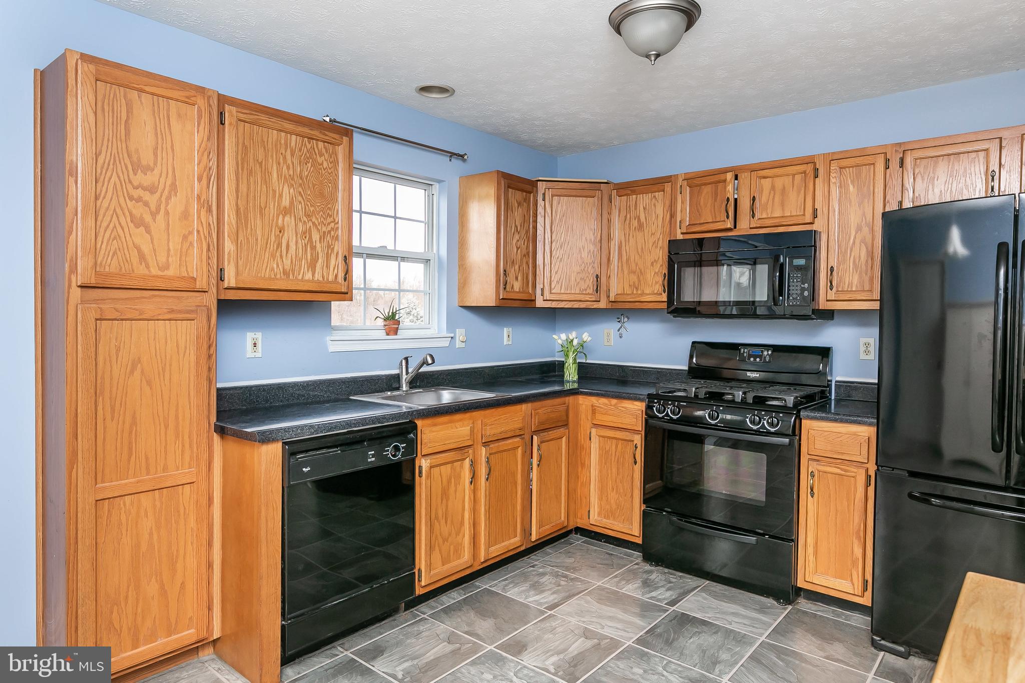 MANHAVEN MANOR - Residential