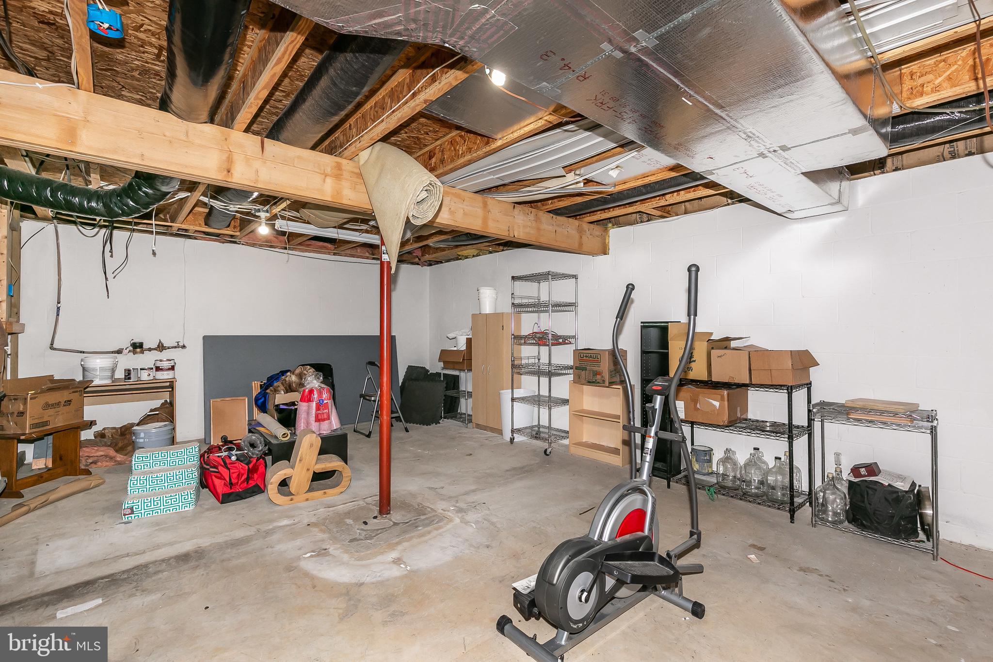 MANHAVEN MANOR - Residential