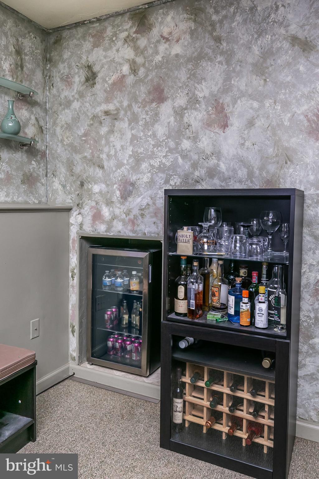 MANHAVEN MANOR - Residential