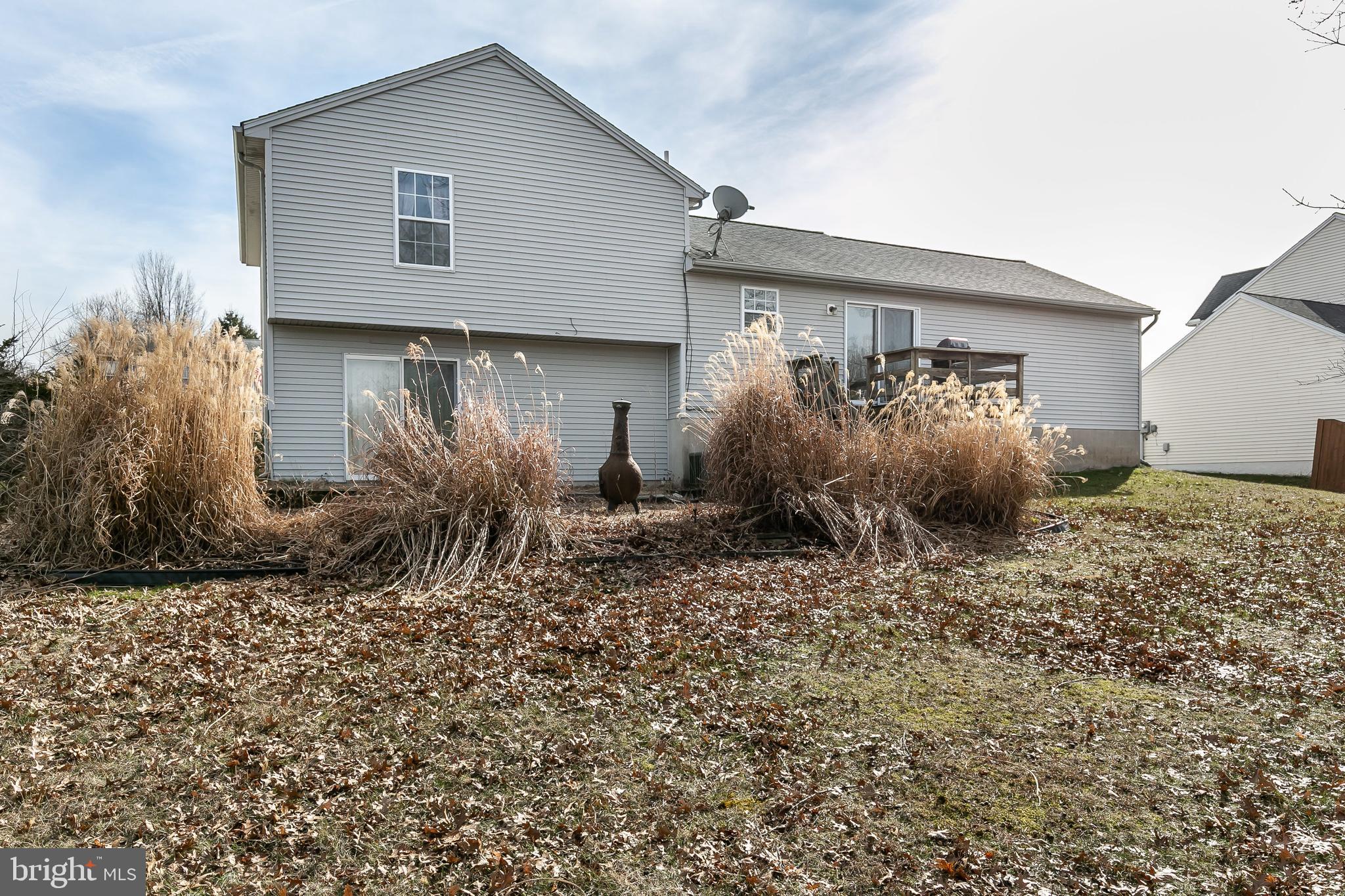 MANHAVEN MANOR - Residential