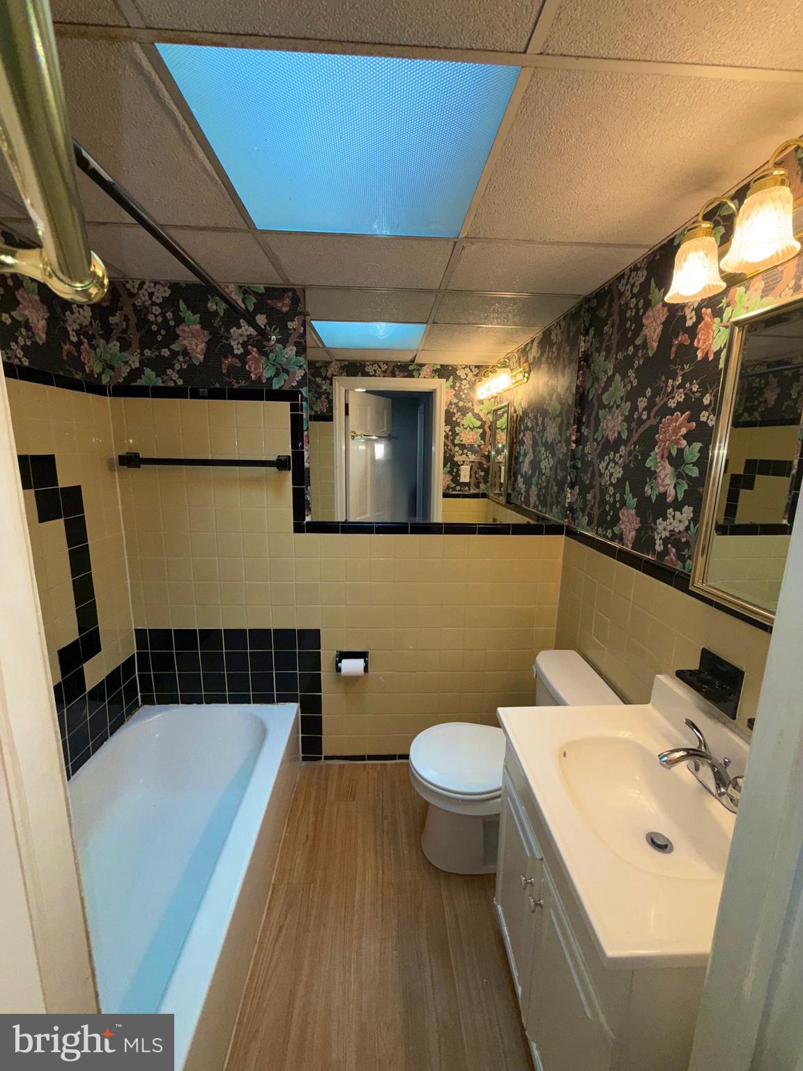 BRIARCLIFF - Residential Lease