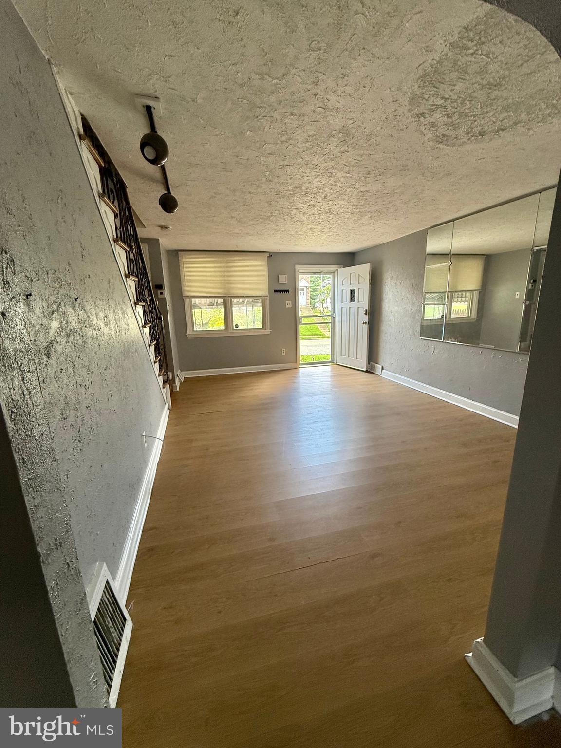 BRIARCLIFF - Residential Lease