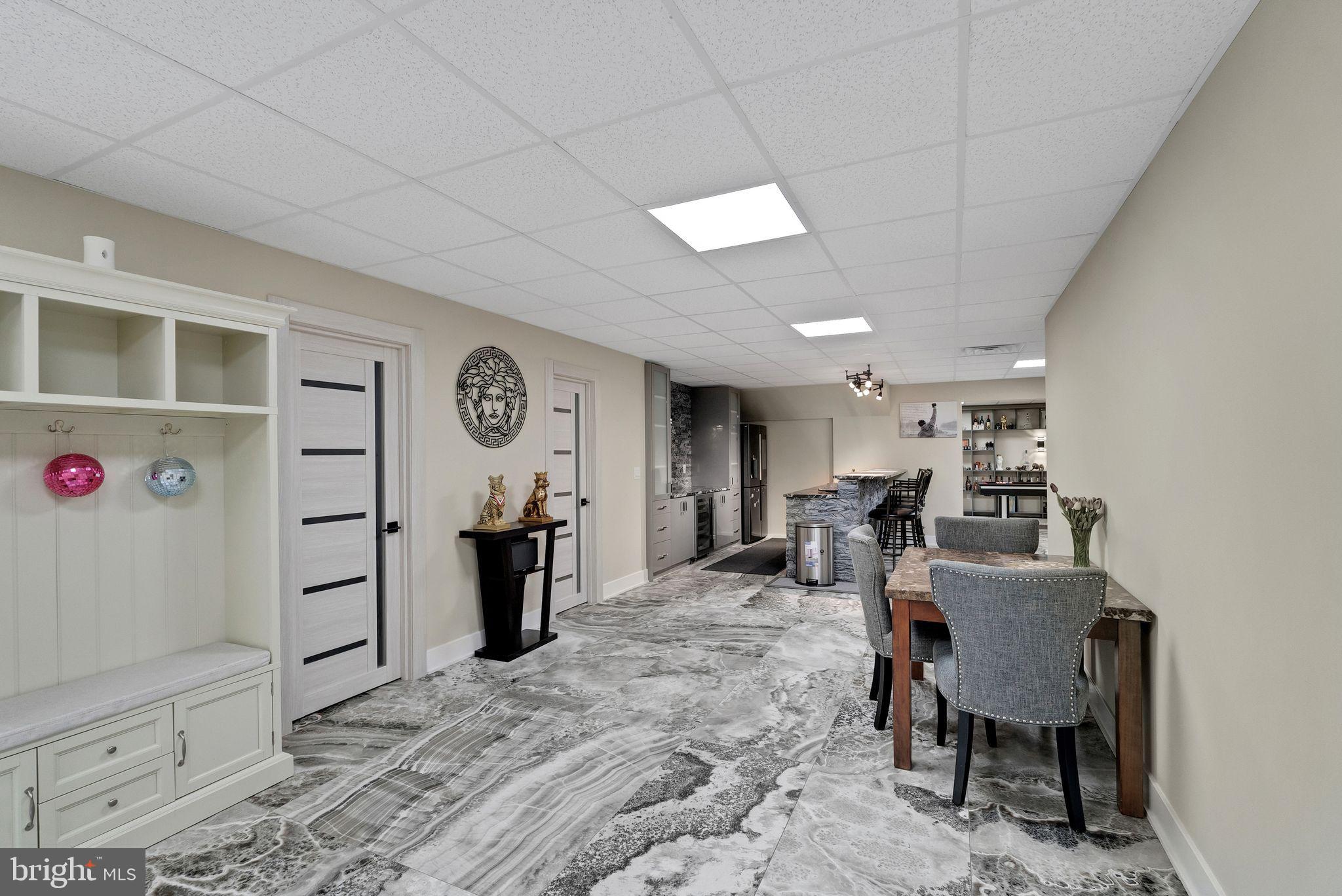 STONEGATE - Residential