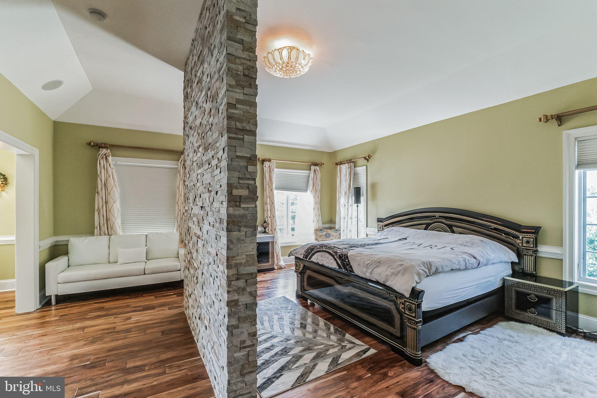 STONEGATE - Residential