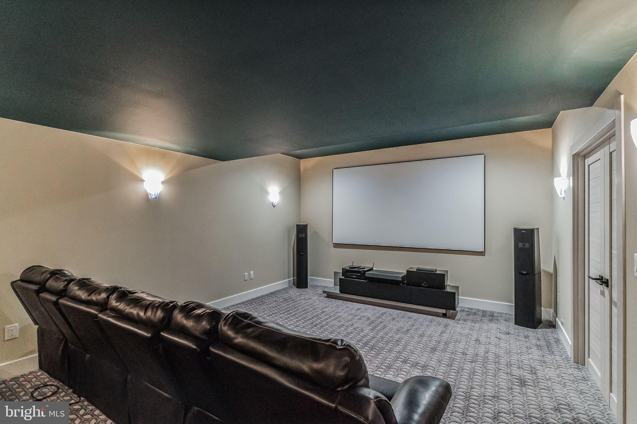 STONEGATE - Residential