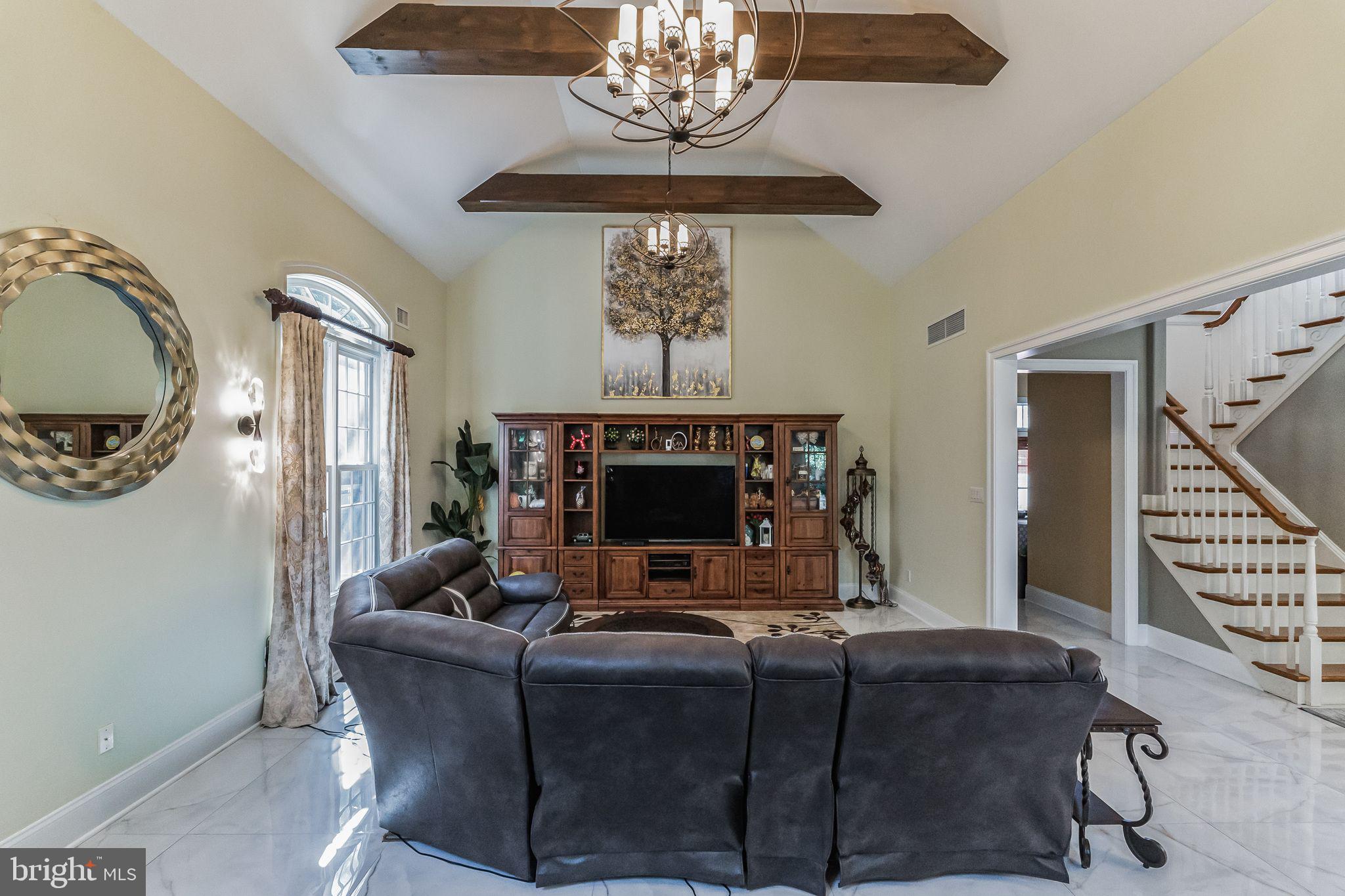 STONEGATE - Residential