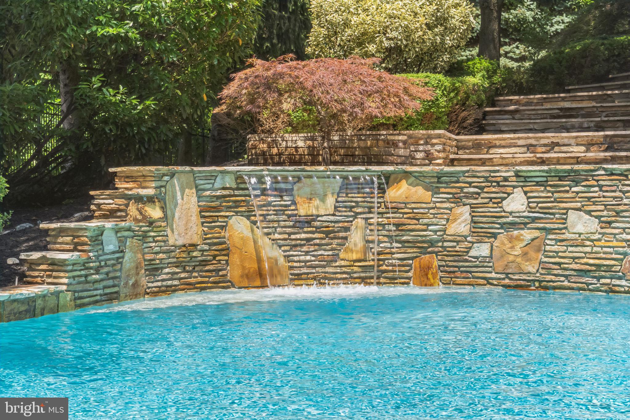 STONEGATE - Residential